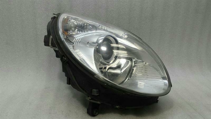Mercedes R Class W251 Right Headlamp A2518200661 RHD Halogen RIGHT HANDLE