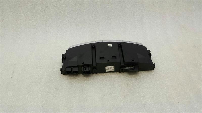 Mercedes S-Class W221 Auto Climate Control A2218700858 Climate Control Panel