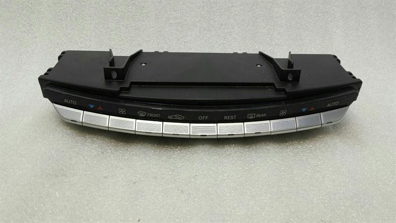 Mercedes S-Class W221 Auto Climate Control A2218700858 Climate Control Panel