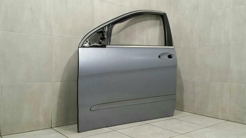 Mercedes R Class W251 Left Front Door A2517200105 Door Front Left