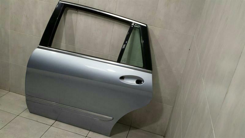 Mercedes R Class W251 Left Rear Door A2517300305 Door Rear Left Long