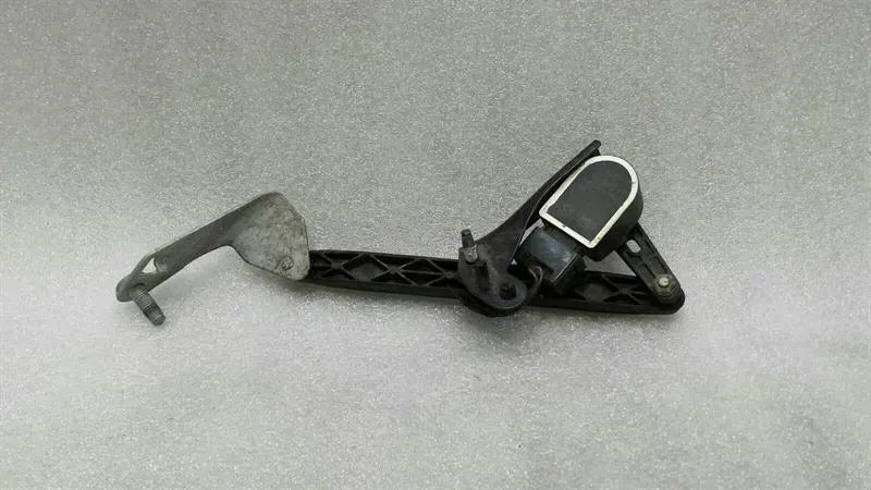 Mercedes S W222 Rear Right Headlight Level Sensor A22290503 Level Control