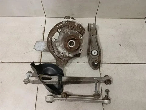 Porsche Cayman 718 Right Rear Hub 982505052A Wheel Bearing Housing Rear Right