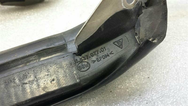 Porsche Boxster 986 Windshield Seal 98653707701 Windshield Rubber