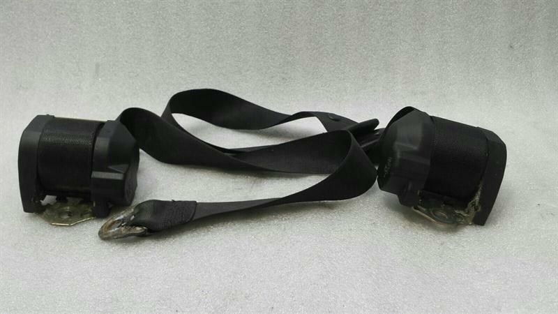 Porsche Boxster 986 front seatbelt set 98680303402 seat belt front belt
