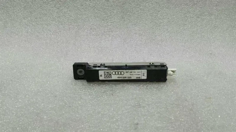 Audi RS3 8V Aerial / Antenna 8V4035225 Antenna