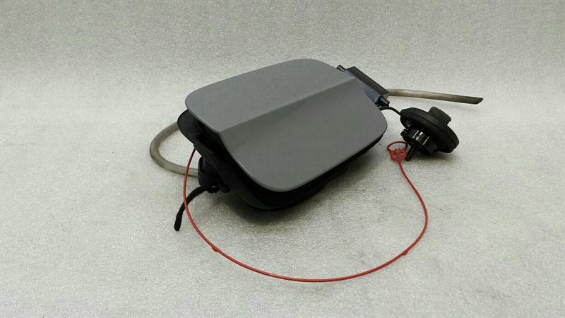 Audi RS3 8V fuel filler cap 8V4809906 fuel cap fuel flap