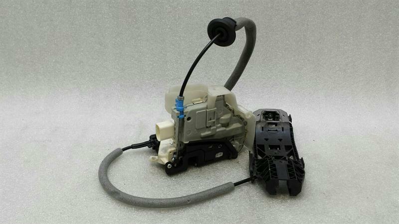 Audi RS3 S3 A3 8V front right door lock 8X2837016B door lock RHD RIGHT HANDLEBAR