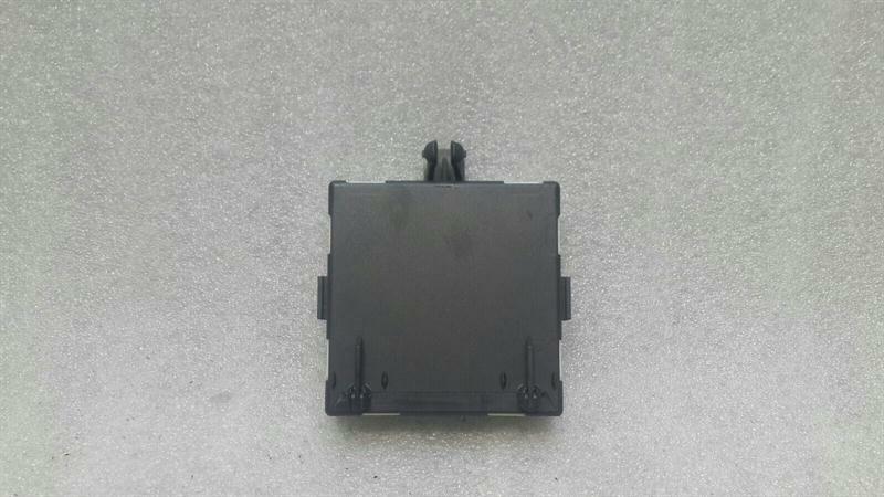 Mercedes C W205 front right door module A2229000013 door control unit front right