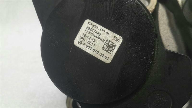 Mercedes C W205 Fuel Pump Mechanical A6510703301 Fuel Pump OM651