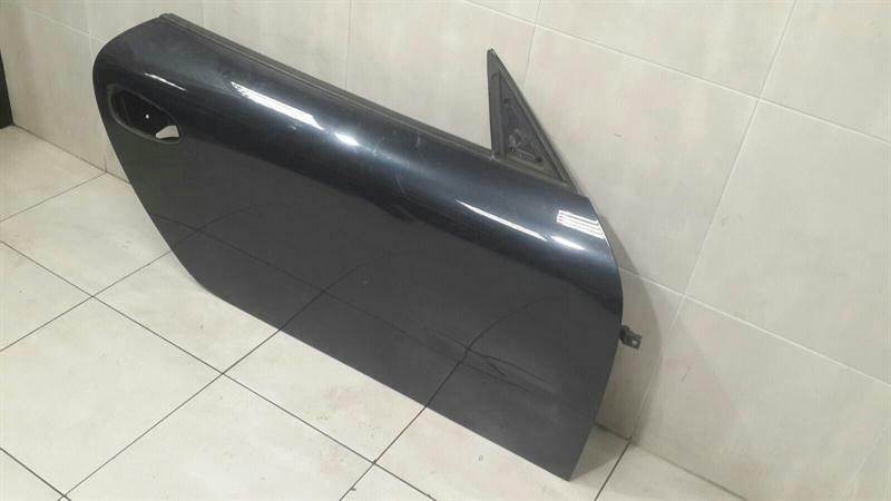 Porsche Boxster 987 right front door 99753101202 door front right