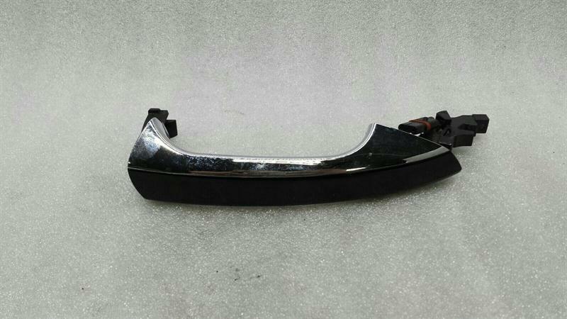 Mercedes E Class W212 Right Door Handle A2047601470 Door Handle Right Keyless Go