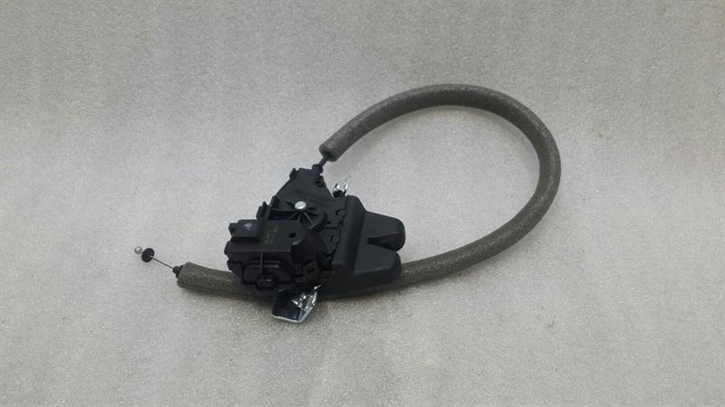 Mercedes E Class W212 Boot Lock A2047500185 Tailgate Lock Lid