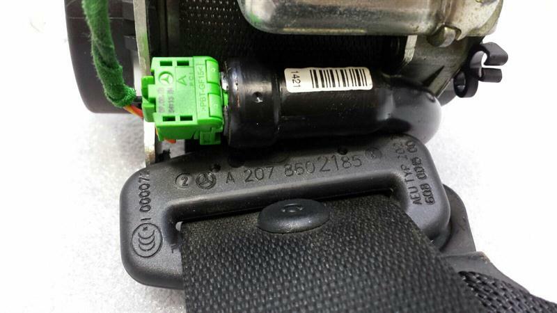 Mercedes E Class W207 rear seat belt A2078602185 seat belt belt rear L R