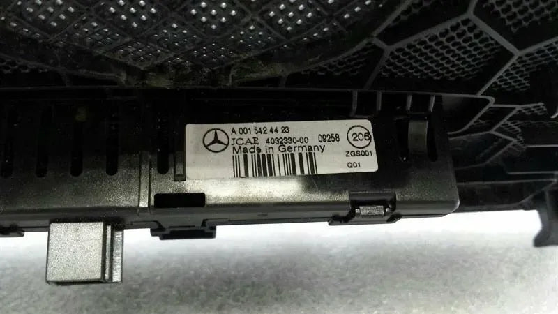 Mercedes E Class W207 PDC Screen A0015424423 Screen Display