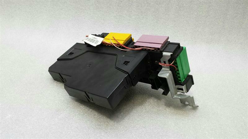 Mercedes E Class W207 Fuse Box A2129000004 Fuse Box