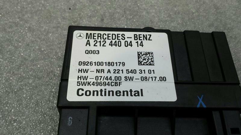 Mercedes E Class W207 Fuel Pump Module A2124400414 ECU