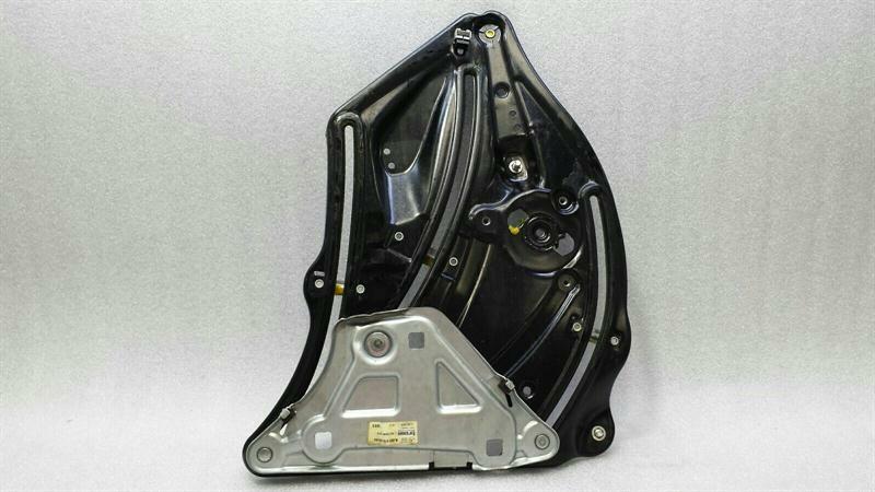 Mercedes E Class W207 RRH Door Winder A2076700203 Rear Right Window Regulator