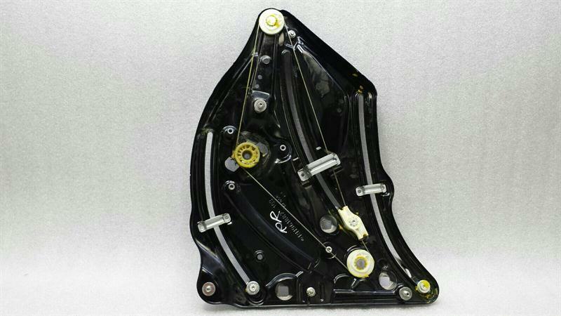 Mercedes E Class W207 RRH Door Winder A2076700203 Rear Right Window Regulator