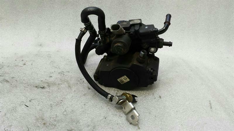 Mercedes E Class W207 Fuel Pump Mechanical A6510700101 Fuel Pump OM651