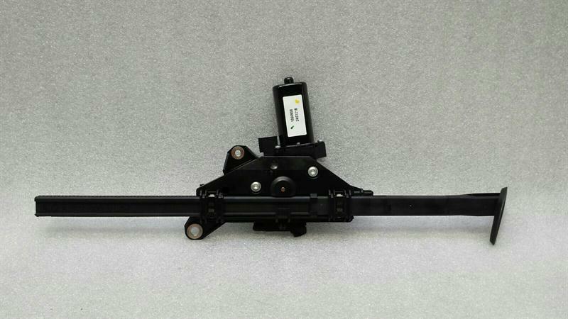 Mercedes E Class W207 Ri Seatbelt Height Adjuster A2078600282 Seat Belt Sender Right