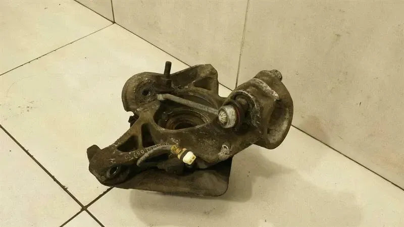 Porsche Boxster 986 Right Rear Hub 99634165710 Wheel Bearing Case Rear Right