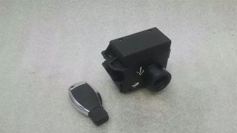 Mercedes A Class W176 Ignition Lock A2469054702 EZS Control Unit Key Key
