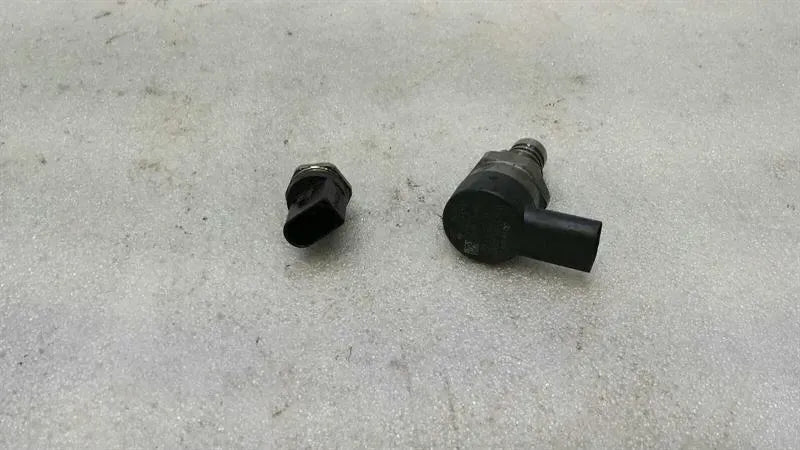 Mercedes GLC X253 Fuel Pressure Sensor A0000705746 Rail Pressure Sensor Set OM651