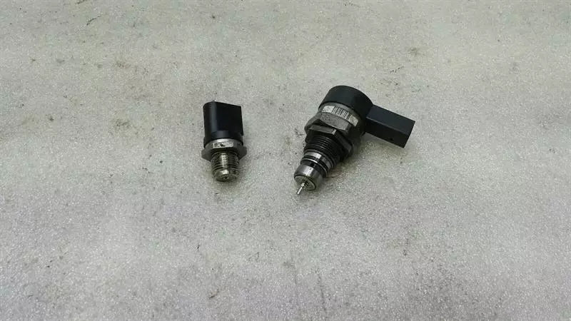 Mercedes GLC X253 Fuel Pressure Sensor A0000705746 Rail Pressure Sensor Set OM651