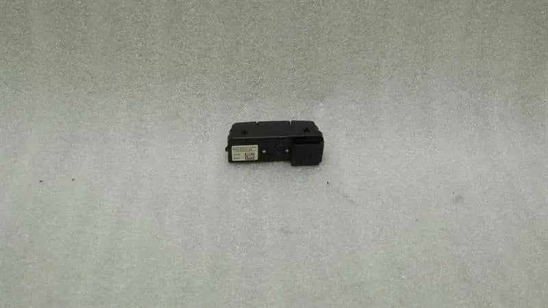 Mercedes SLK R172 alarm switch A1728208710 alarm switch emergency call switch
