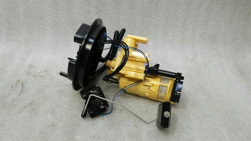 Mercedes C W205 Fuel Pump Electric A2054701694 Fuel Pump Diesel