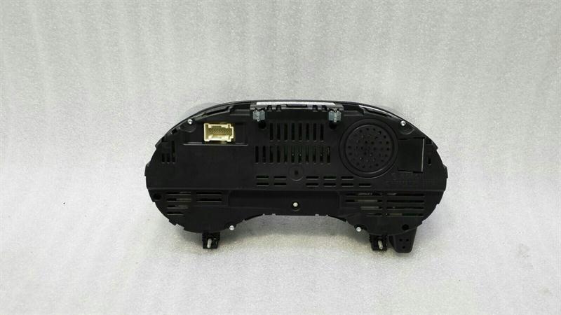Mercedes SLK R172 Instrument Cluster A1729005706 Speedometer MPH Diesel SLK250