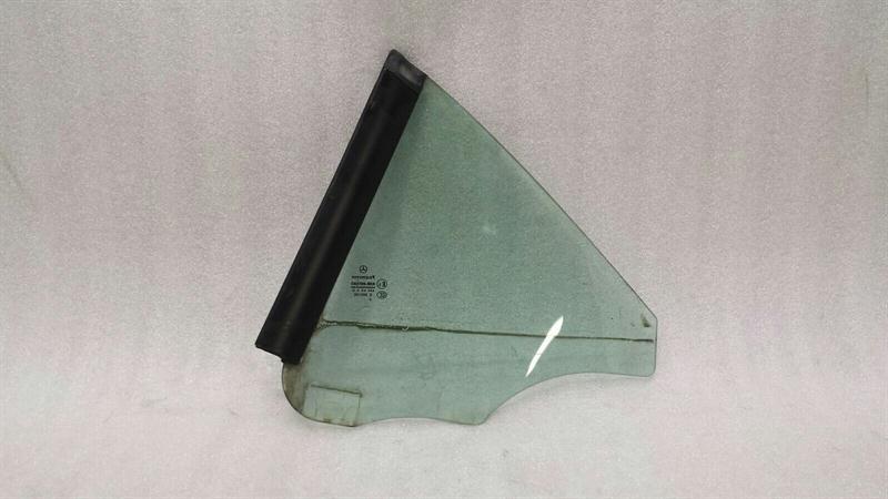 Mercedes SLK R172 Right Rear 1/4 Glass A1726700200 Door Window 1⁄4 Rear Right