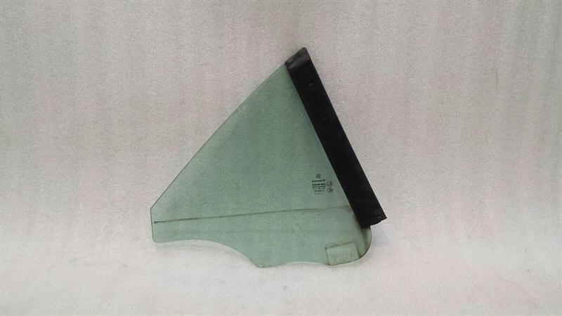 Mercedes SLK R172 Left Rear 1/4 Glass A1726700100 Door Window 1⁄4 Rear Left