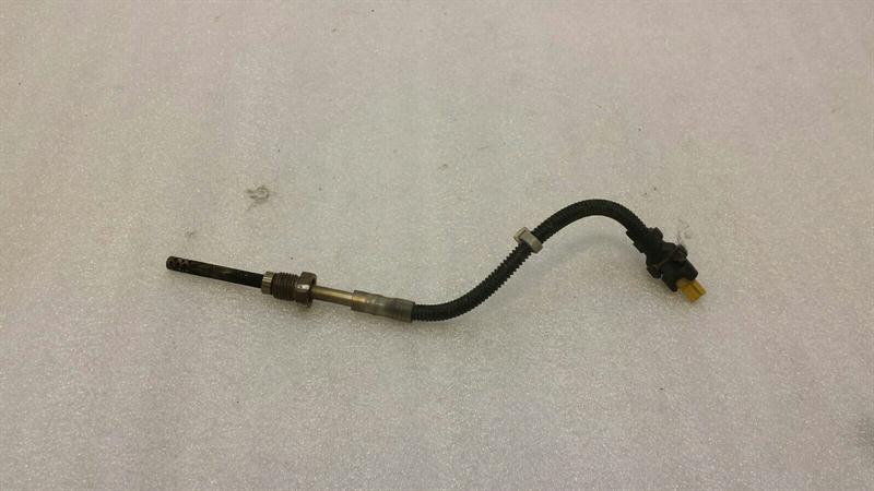 Mercedes SLK R172 Temperature Sensor A0009051132 Temperature Sensor OM651