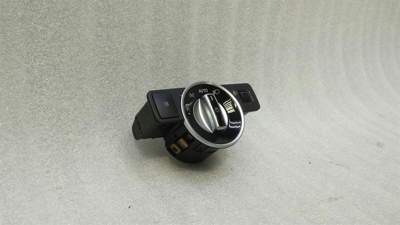 Mercedes SLK R172 headlight switch A2049053103 light switch