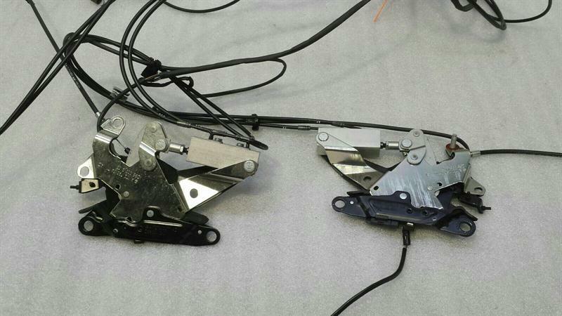 Mercedes SLK R172 Roof Hydraulic Cylinder Hinge A1727900371 Hydraulic Cylinder