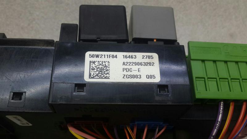 Mercedes C W205 Fuse Box A2229063202 Fuse Box