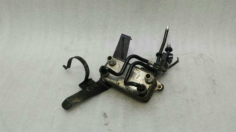 Mercedes SLK R172 Engine Oil Cooler A0995002300 Oil Cooler Radiator