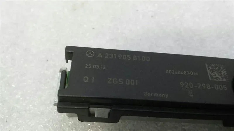 Mercedes SLK R172 Aerial / Antenna A2319058100 Antenna