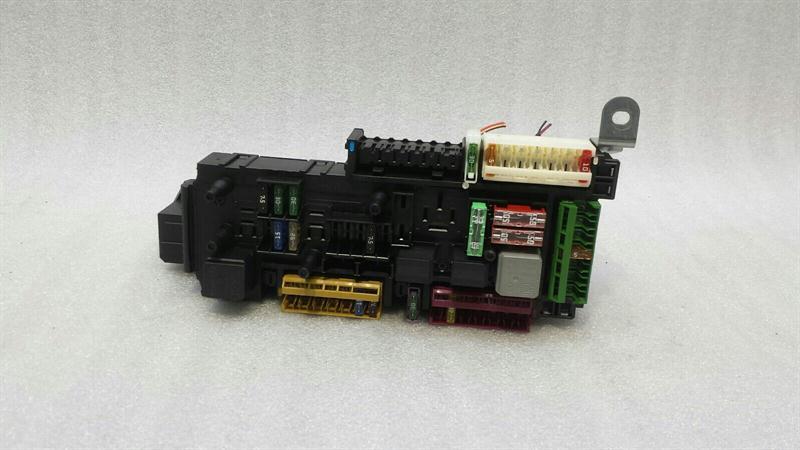 Mercedes SLK R172 Fuse Box A1729060005 Fuse Box SAM