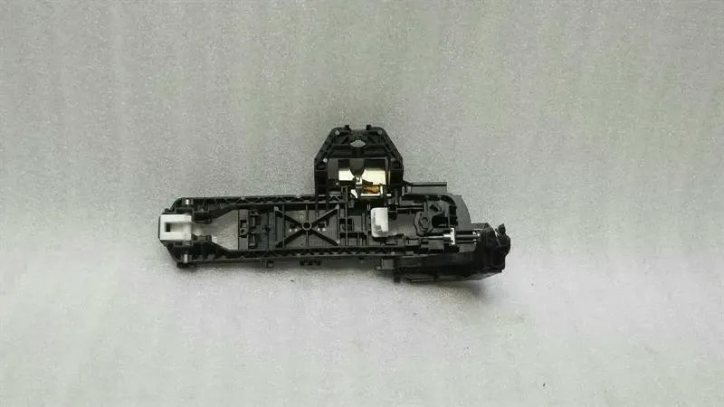 Mercedes SLK R172 door inner handle A2047602534 interior door handle left