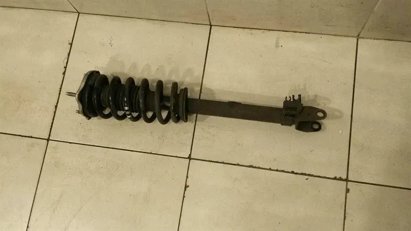 Mercedes C Class W205 Shock Absorber Front A2053208330 Shock Absorber Front Right