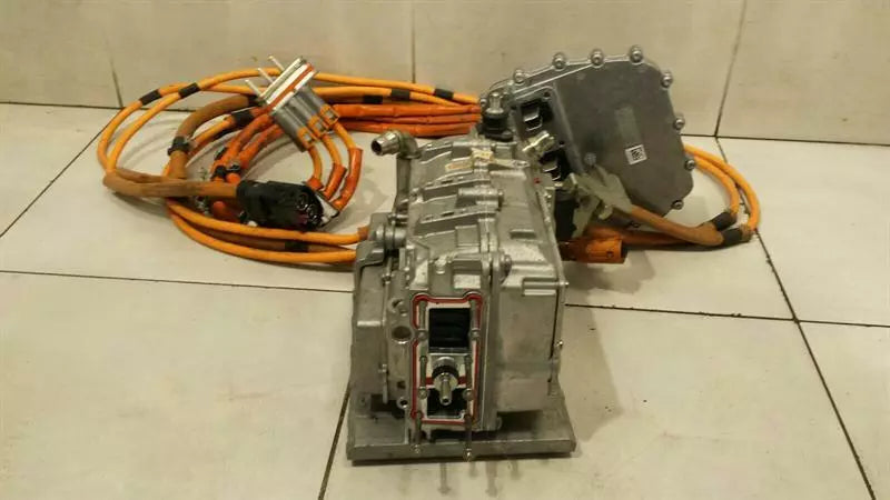 Mercedes C300 W205 A2059000417 HYBRID DRIVE TRANSMISSION UNIT INVERTER