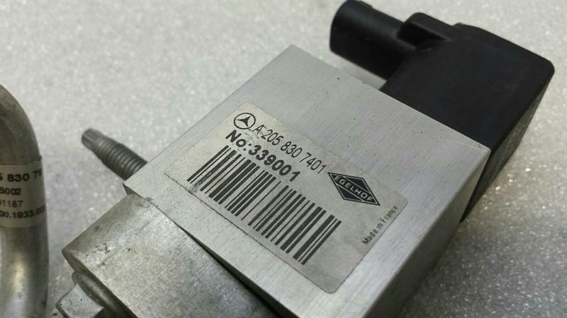 Mercedes C Class W205 Air Condition Valve A2058307401 Shut Off Valve
