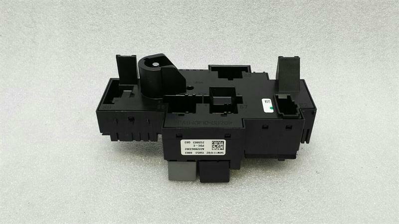 Mercedes C Class W205 Fuse Box A2229063302 Fuse Box