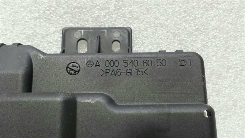Mercedes C Class W205 Fuse Box Control Unit A0005406050 Relay Control Unit