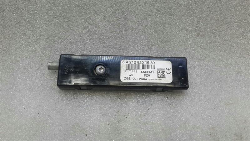 Mercedes E Class W212 Aerial / Antenna A2128201689 Antenna Booster