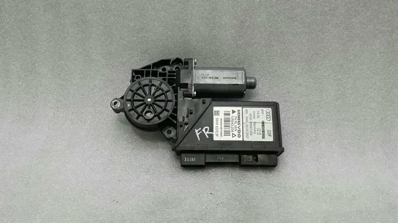 Audi RS4 8E B7 A4 RHD front right door window engine 8E2959802F right handlebar