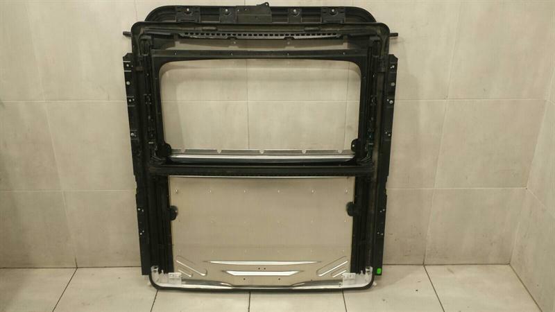 BMW 7 series E65 sunroof frame 7028569 sunroof frame